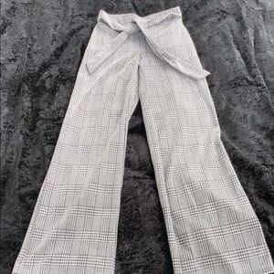 Women’s casual pants